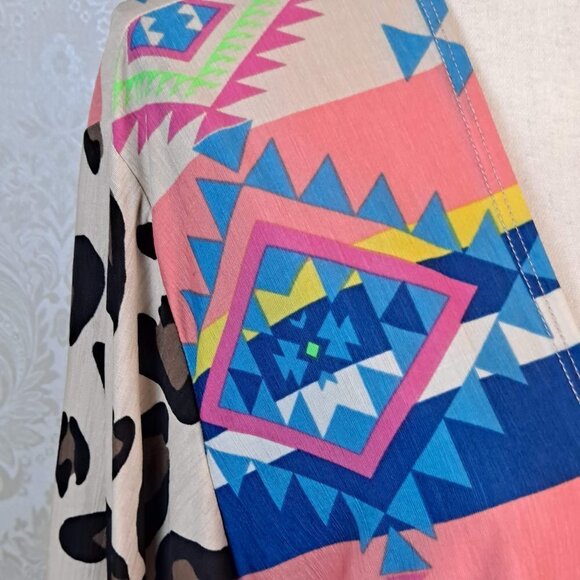 Kimono Open Front Southwestern/Leopard Print Shirttail Hem One Size Long Sleeve - Picture 3 of 10